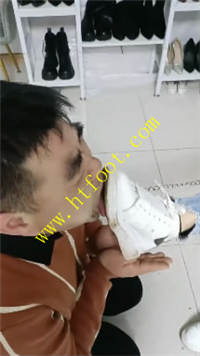 mgc1lnch1qb.jpg