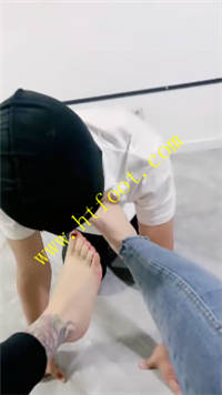 cxkxbkoyvi5.jpg