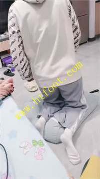 h0bmnlyexp5.jpg