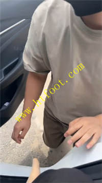 mhi34kqyhzm.jpg