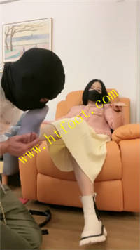 l15pekhh5pc.jpg