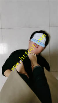 23i54y2fezl.jpg
