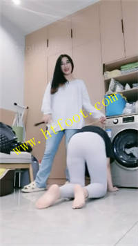 w11yf0dsnmc.jpg