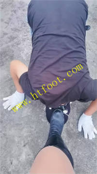 whul3cdmh1l.jpg