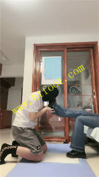 0w2leek3h51.jpg