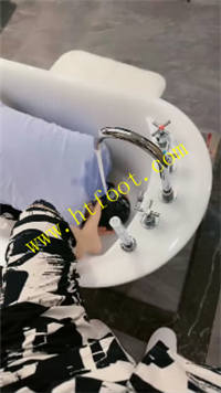 0h1ytuy3smz.jpg