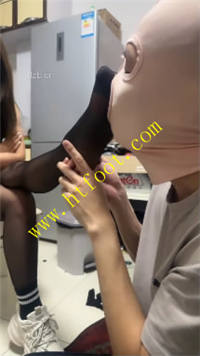 rz5cgtwqdd4.jpg