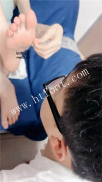 rzw0lrbag3d.jpg