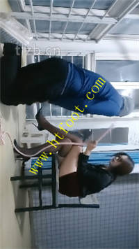 e0w0a5d1mxd.jpg