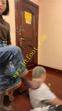 xdyy4sce3bg.jpg