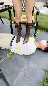 umkncrq5gvh.jpg