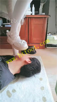 f13vmlzzeeu.jpg
