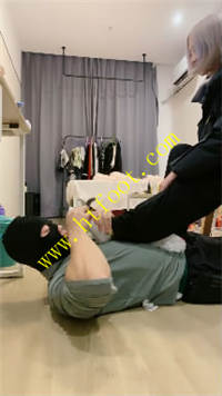 skih041tnxa.jpg