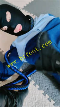 b02qu403qja.jpg