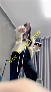 hkgleolfivy.jpg