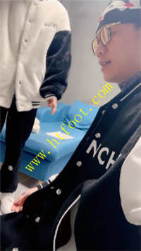 ycdyu02kp3c.jpg