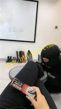 vd2ibbam4m1.jpg