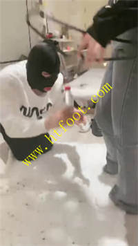 0chdnzj5oge.jpg