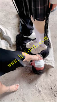 05gzbupmh2f.jpg