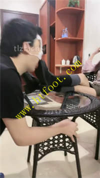 4jwmyjvt40m.jpg