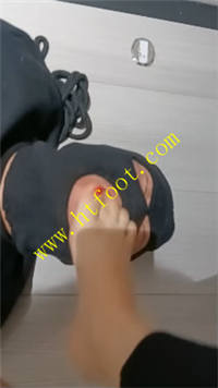 r3lkubvndbn.jpg