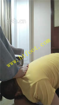 ux13mk55ab1.jpg