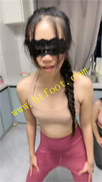 bf0g4lcit45.jpg
