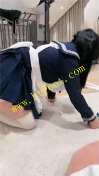 lmio3xn33bg.jpg