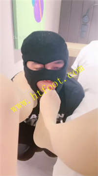 vosgb1c1yvu.jpg