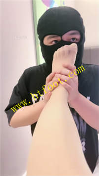 2e202jjyuz1.jpg