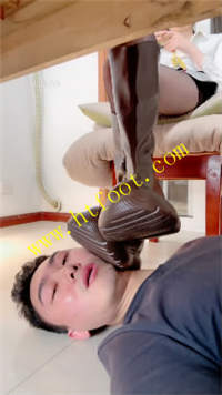 uskjzomji5j.jpg