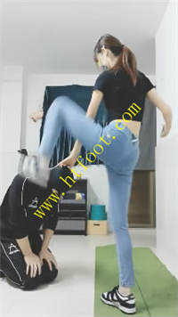 0rax2tztzu2.jpg