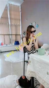 xkeuqty411q.jpg