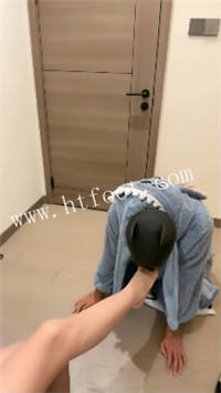 dl4sqek1lv1.jpg