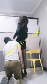 yhfkqowzuw1.jpg