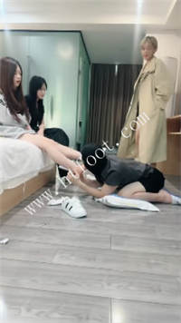 1eptiq55l44.jpg