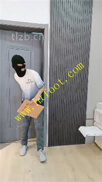 lovqvkkoo3s.jpg