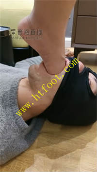 zq1s0ahk1jj.jpg