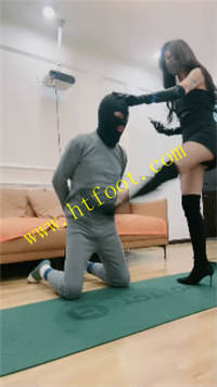 vz1lghcnjmr.jpg
