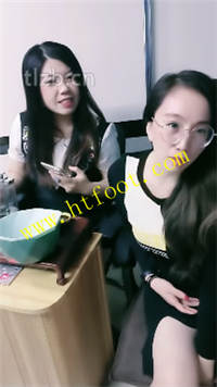 rfscz5g2bu0.jpg