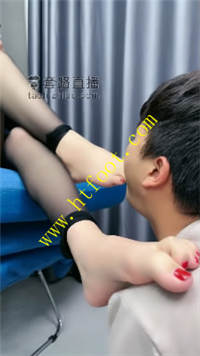 ue1ctd2ww51.jpg