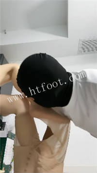 rhomgvnw4js.jpg