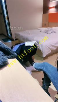 ght04hbxlrb.jpg