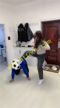 f4h1fxomusx.jpg