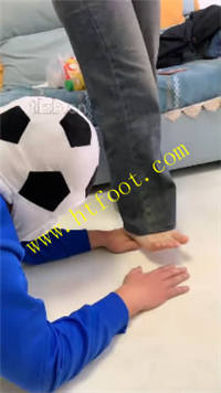 bodt2scr0ua.jpg