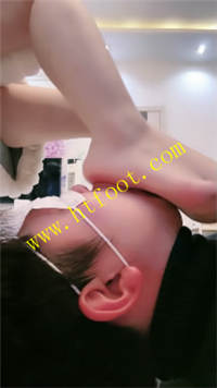 xos2f0rekp2.jpg