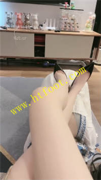 550lqf0q4q5.jpg