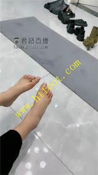 0qiq1bmuoop.jpg
