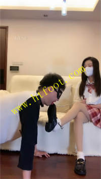 svj5llxrdp3.jpg