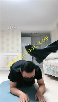 c1egmaeyo1k.jpg